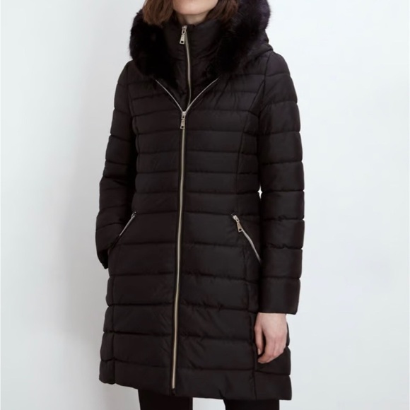 Tahari black long line hooded quilted women’s puffer jacket Large faux fur hood - Picture 3 of 14